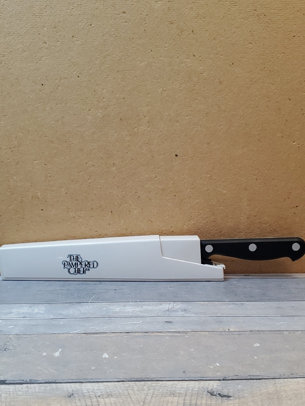 Pampered Chef Knife in Self Sharpening Case